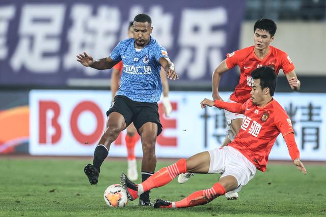 意甲-达尼洛进球 尤文1比0胜乌迪内斯获8连胜